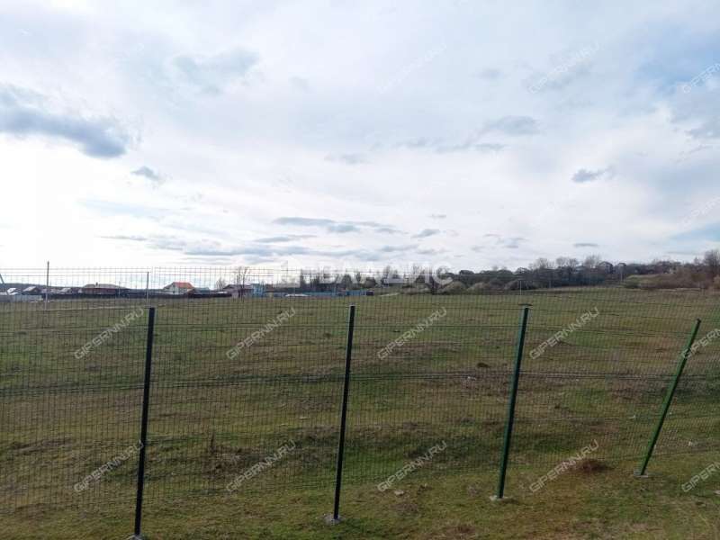 земельный участок 1 000 соток деревня Инютино